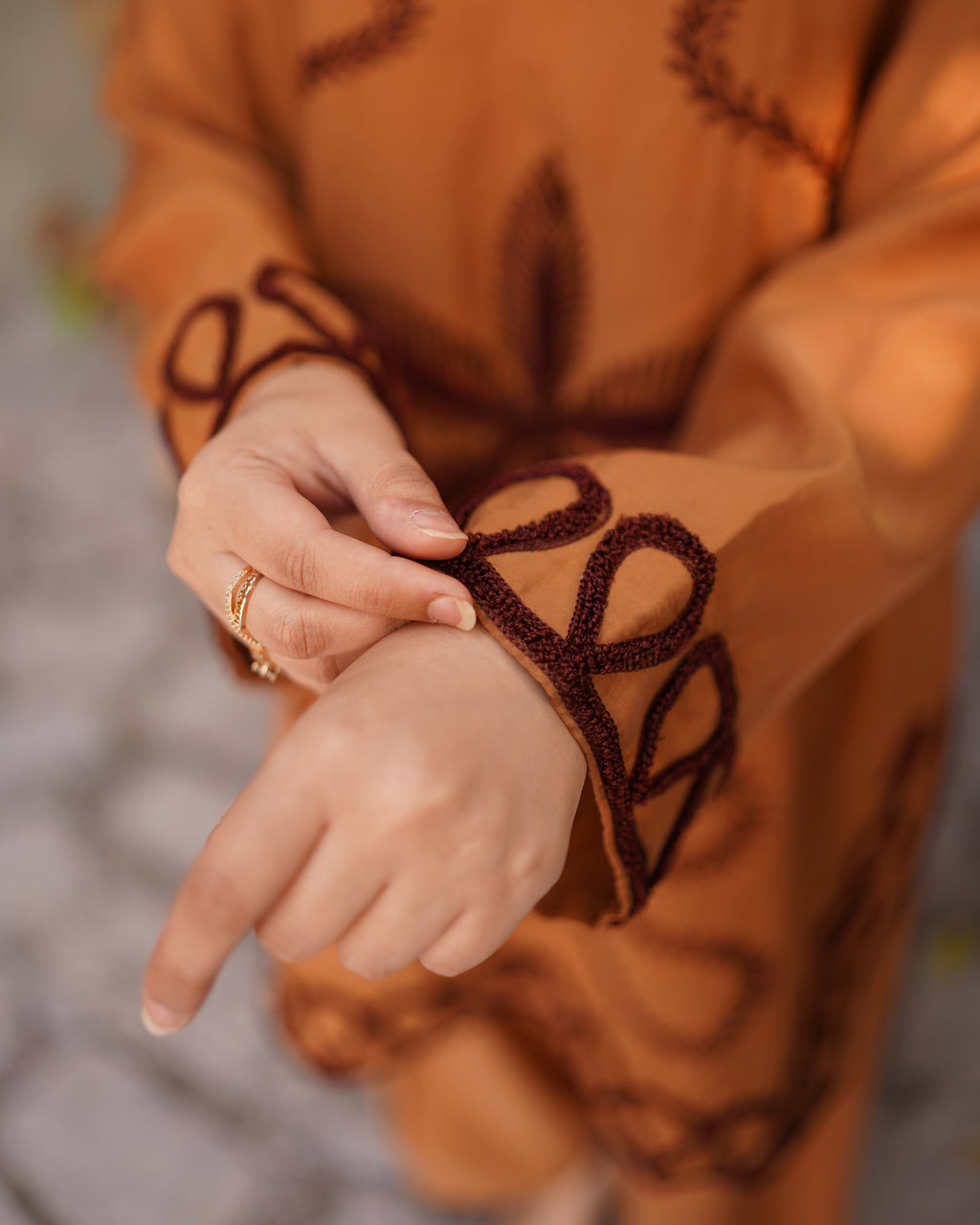 2 PIECE- Embroidered Tropical