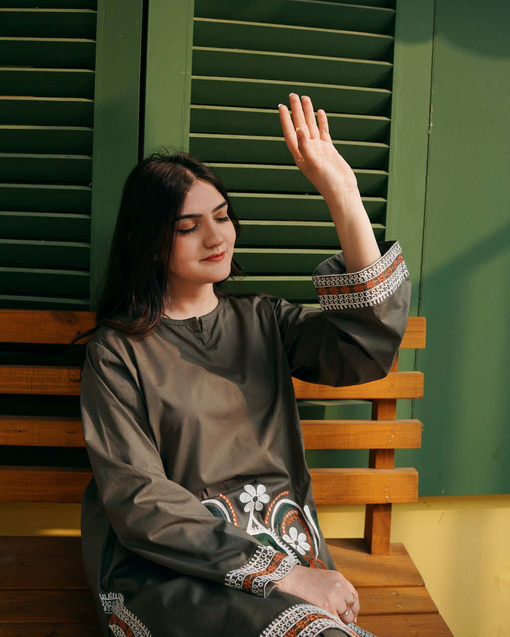 2 PIECE- Embroidered Tropical