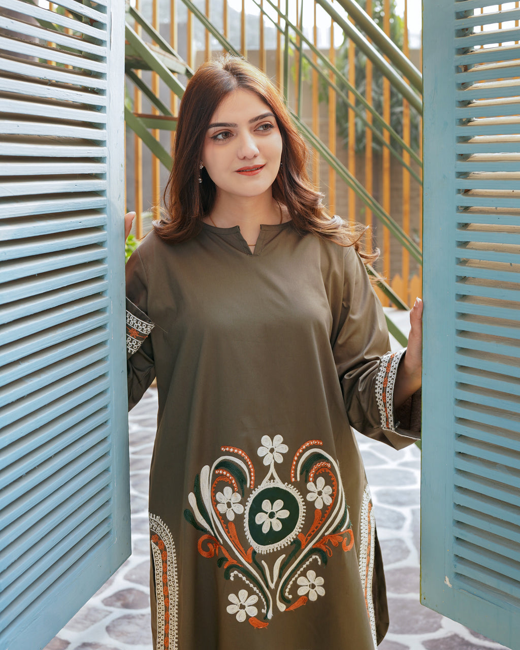 2 PIECE- Embroidered Tropical